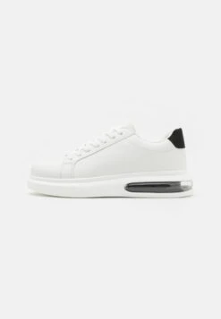 BRAVE SOUL ROYALAIR - Sneaker Low - White