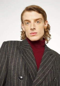 TURTLE NECK JUMPER - Strickpullover - Maroon -Herrenbekleidung 03c3dc94d4854043920c8cb70715aa3a