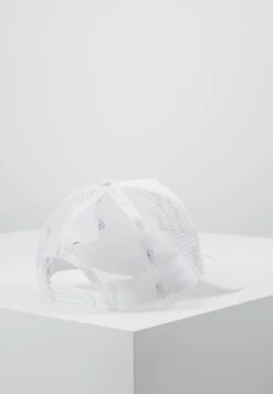 NEW ERA ESSENTIAL AFRAME TRUCKER - Cap - White -Herrenbekleidung 0bd07cc2837143d3bc9d791336eee6c8