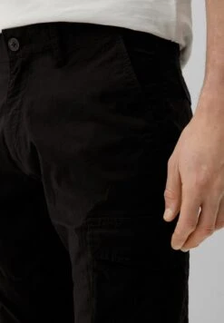 S.Oliver MIT CARGOTASCHEN - Shorts - Schwarz 10 S.Oliver MIT CARGOTASCHEN - Shorts - Schwarz -Herrenbekleidung 105818aa9338437b90a22d265da7150e