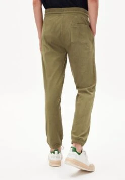 Armedangels Stoffhose - Oliva 10 Armedangels Stoffhose - Oliva -Herrenbekleidung 128a5245b0834f818b2732a760eb4c7b