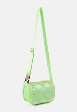 Juicy Couture RAMBLING CROSSBODY SET - Umhängetasche - Acid Green 9 Juicy Couture RAMBLING CROSSBODY SET - Umhängetasche - Acid Green -Herrenbekleidung 14182509f24545d29f0aea4384c18468