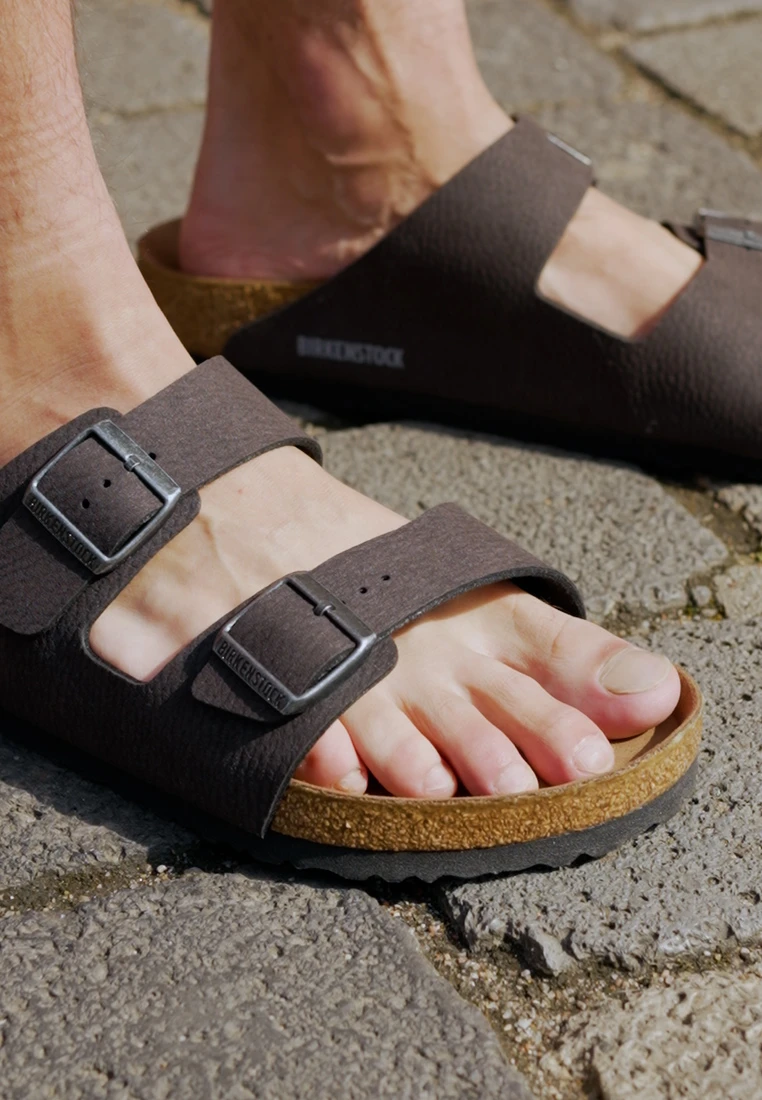 Birkenstock ARIZONA VEGAN - Pantolette Flach - Black 4 Birkenstock ARIZONA VEGAN - Pantolette Flach - Black – Bild 2