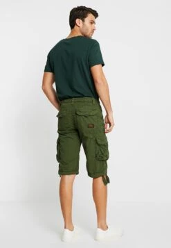 Alpha Industries JET - Shorts - Dark Oliv -Herrenbekleidung 17cd56050c6f4e0f861cb5d7fe09987e