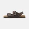 Pier One UNISEX - Riemensandalette - Dark Brown 1 Pier One UNISEX - Riemensandalette - Dark Brown -Herrenbekleidung 1a7a848effe2485c8d756f7696fd5864