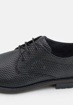 Bugatti ZAVELLO - Schnürer - Black 13 Bugatti ZAVELLO - Schnürer - Black -Herrenbekleidung 1b177c9a000d4cedb124228aeaf6855a