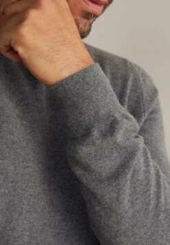 RUNDHALS - Strickpullover - Grau/dark Grey Melange 10 RUNDHALS - Strickpullover - Grau/dark Grey Melange -Herrenbekleidung 2233a456a6fa418f9ba9236130a7eb81