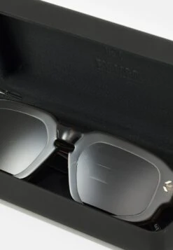 McQ Alexander McQueen Sonnenbrille - Brown/grey -Herrenbekleidung 27749cde4b66456eafb0700f2c512184