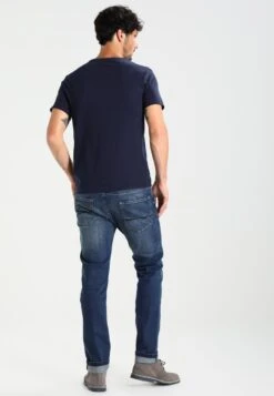 Pier One T-Shirt Basic - Dark Blue 10 Pier One T-Shirt Basic - Dark Blue -Herrenbekleidung 2d60eb4e915f43518198422212805c36