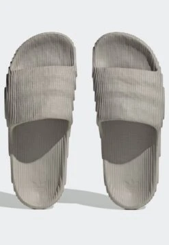 Herrenbekleidung -Herrenbekleidung 2ff8804541c449a7ab58e92e243fa1ab