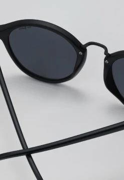 Le Specs PARADOX - Sonnenbrille - Black -Herrenbekleidung 36aa691364f24ee99d3c4997a8e9122c