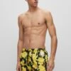 Hugo MEMO - Badeshorts - Bright Yellow -Herrenbekleidung 39cd31b24883419583ae90a0ba9e6b3e