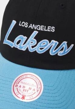 Mitchell & Ness NBA TEAM SCRIPT DAD STRAPBACK LOS ANGELES LAKERS - Cap - Black -Herrenbekleidung 419c5878c4674d799d7506389b75c256