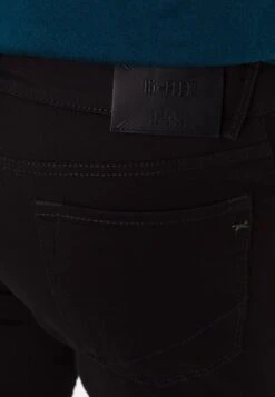 BRAX STYLE CHUCK SLIM FIT - Jeans Straight Leg - Schwarz -Herrenbekleidung 4302e0e9f724403d82b1a6999baf3cd0