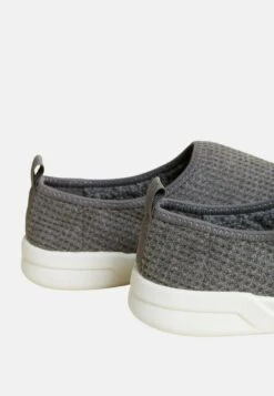 Marks & Spencer WAFFLE MULE - Hausschuh - Grey -Herrenbekleidung 467c1f84e4964f87b2a2dd1935718422