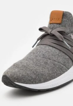 ARKK Copenhagen RAVEN UNISEX - Sneaker Low - Dark Grey/brown -Herrenbekleidung 4d426e3270f14b699b3509cec4996e2e