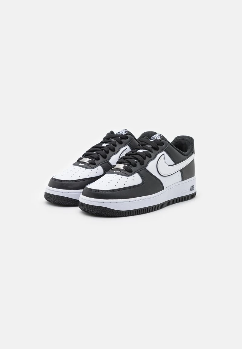 Nike Sportswear AIR FORCE 1 07 - Sneaker Low - Black/white 4 Nike Sportswear AIR FORCE 1 07 - Sneaker Low - Black/white – Bild 2