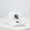 NEW ERA ESSENTIAL AFRAME TRUCKER - Cap - White -Herrenbekleidung 58538dc33fef4aecbb0c6445b64d7cbf