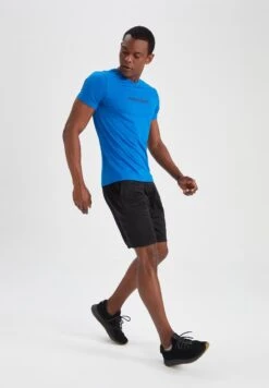 DeFacto SLIM FIT - T-Shirt Print - Blue 9 DeFacto SLIM FIT - T-Shirt Print - Blue -Herrenbekleidung 6c07c31592ef4779b99cf87060fad771