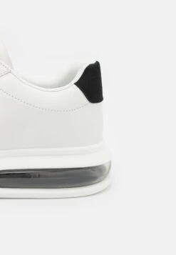 BRAVE SOUL ROYALAIR - Sneaker Low - White -Herrenbekleidung 6d61b543bf3c4594bceda233570cfa93