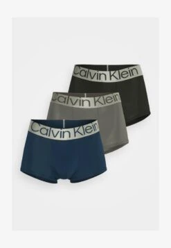 CALVIN KLEIN UNDERWEAR LOW RISE TRUNK 3 PACK - Panties - Black/grey/sky 12 CALVIN KLEIN UNDERWEAR LOW RISE TRUNK 3 PACK - Panties - Black/grey/sky -Herrenbekleidung 79e66708d6034a53818a1594c60ea566