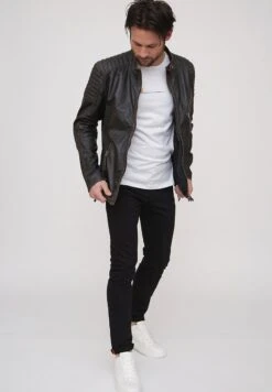 Bestseller -Herrenbekleidung 800f648578d64c55bc78b6c11fd13127