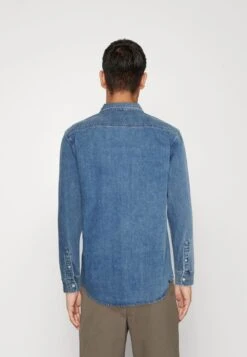 Denham ROB - Hemd - Mid Blue -Herrenbekleidung 831d5be17b124c3c9a1227db8889fc43