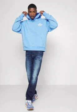 Only & Sons ONSWEFT REGULAR - Jeans Straight Leg - Blue Denim -Herrenbekleidung 860fe78b6f69410997cf2543a995ee8a