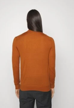 Tiger Of Sweden NEVILE - Strickpullover - Argan Oil -Herrenbekleidung 86f908fefea44c499d8db63f931bb09f