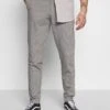 Only & Sons ONSMARK PANT STRIPE - Stoffhose - Light Grey Melange -Herrenbekleidung 9463abeabe7f4a4bb54c88283c6b8064