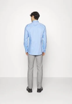 Boss HANK - Businesshemd - Light Pastel Blue -Herrenbekleidung 98fd4374f9cb48e298a4fe0c430e8fbd