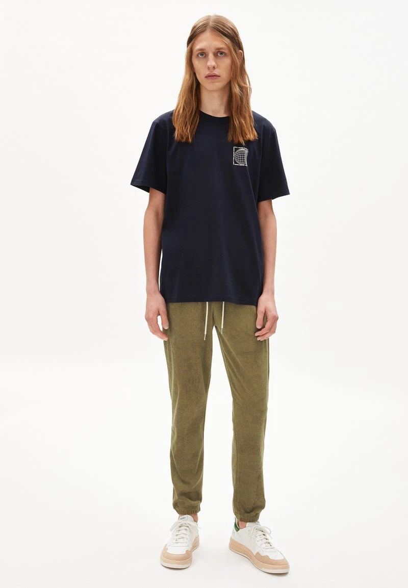 Armedangels Stoffhose - Oliva 4 Armedangels Stoffhose - Oliva – Bild 2