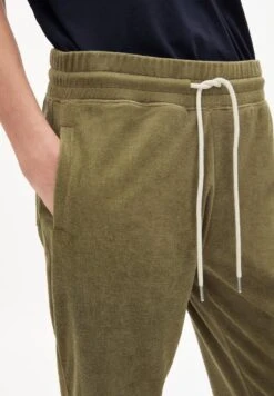 Armedangels Stoffhose - Oliva 11 Armedangels Stoffhose - Oliva -Herrenbekleidung a1fe731b3cf240238d9ed282e1627bb2