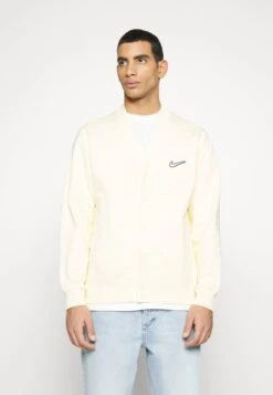 Nike Sportswear TREND CARDIGAN - Sweatjacke - Alabaster -Herrenbekleidung a3a5c767e5f14e08a8053300875f11dc