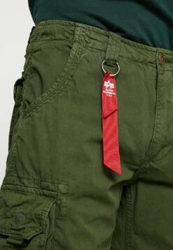 Alpha Industries JET - Shorts - Dark Oliv -Herrenbekleidung a3fef78b25d847b49fc1ed20866109bf