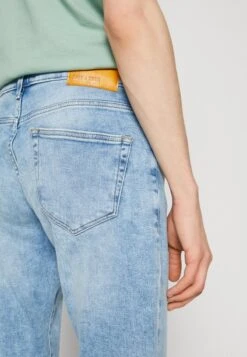 Only & Sons ONSWEFT REGULAR - Jeans Straight Leg - Light Blue Denim -Herrenbekleidung a6ba28c86a7f444ab0d3e607a2d68979