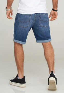 Jack & Jones JJIRICK JJIINFINITY - Jeans Shorts - Medium Blue Denim -Herrenbekleidung aa5cf25d3cee4f04a81b7a4c7b7eddd7