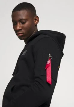 Alpha Industries BACK PRINT ZIP HOODY - Sweatjacke - Black -Herrenbekleidung b2de9c5704e94190be0a49a1c69b204a