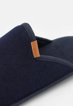 Pier One Hausschuh - Dark Blue -Herrenbekleidung b3c54519d0c84a4fba4b0a5826df130e