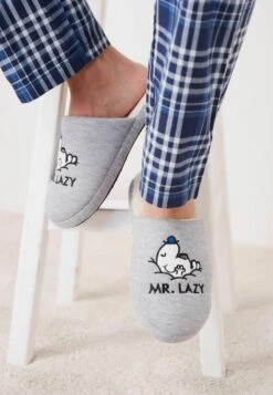 Next MR MEN NOVELTY STANDARD - Hausschuh - Light Grey Mr Lazy 13 Next MR MEN NOVELTY STANDARD - Hausschuh - Light Grey Mr Lazy -Herrenbekleidung b40d459d13384b13a966c07f0f4a0479 1