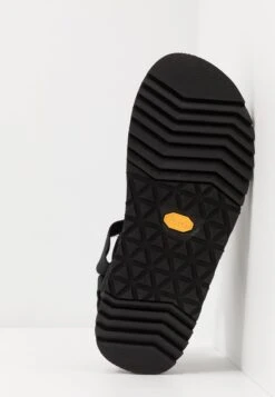 Teva CROSS STRAP MENS - Trekkingsandale - Black 12 Teva CROSS STRAP MENS - Trekkingsandale - Black -Herrenbekleidung cf86c1ddc5ad4b598c4f1e998998fd0a