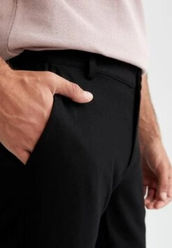 DeFacto Chino - Black 11 DeFacto Chino - Black -Herrenbekleidung d0fae64a59f74033a29fa1cab97a6324