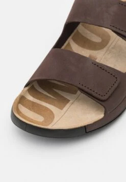 ECCO 2ND COZMO - Pantolette Flach - Brown -Herrenbekleidung d51aff63ccf445efb3a6da83d712f2c6