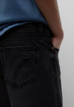 PULL & BEAR STANDARD - Jeans Slim Fit - Black Denim -Herrenbekleidung da3432e689ef437eb032b9eb7f97126b