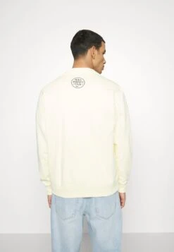 Nike Sportswear TREND CARDIGAN - Sweatjacke - Alabaster -Herrenbekleidung e0f4fdab00c44396891e79cfbc7f2fcf