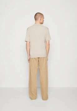 Selected Homme SLHMADDEN CABLE - Poloshirt - Fog Melange -Herrenbekleidung e3e2248afe3a4a4eac5dc81df1094fec