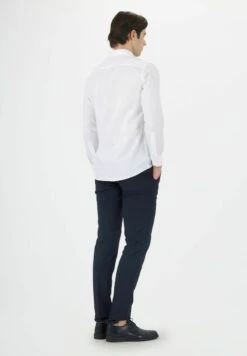 REGULAR FIT - Businesshemd - Bianco 10 REGULAR FIT - Businesshemd - Bianco -Herrenbekleidung fb9482dd31fd4e5eb655077d54a72108